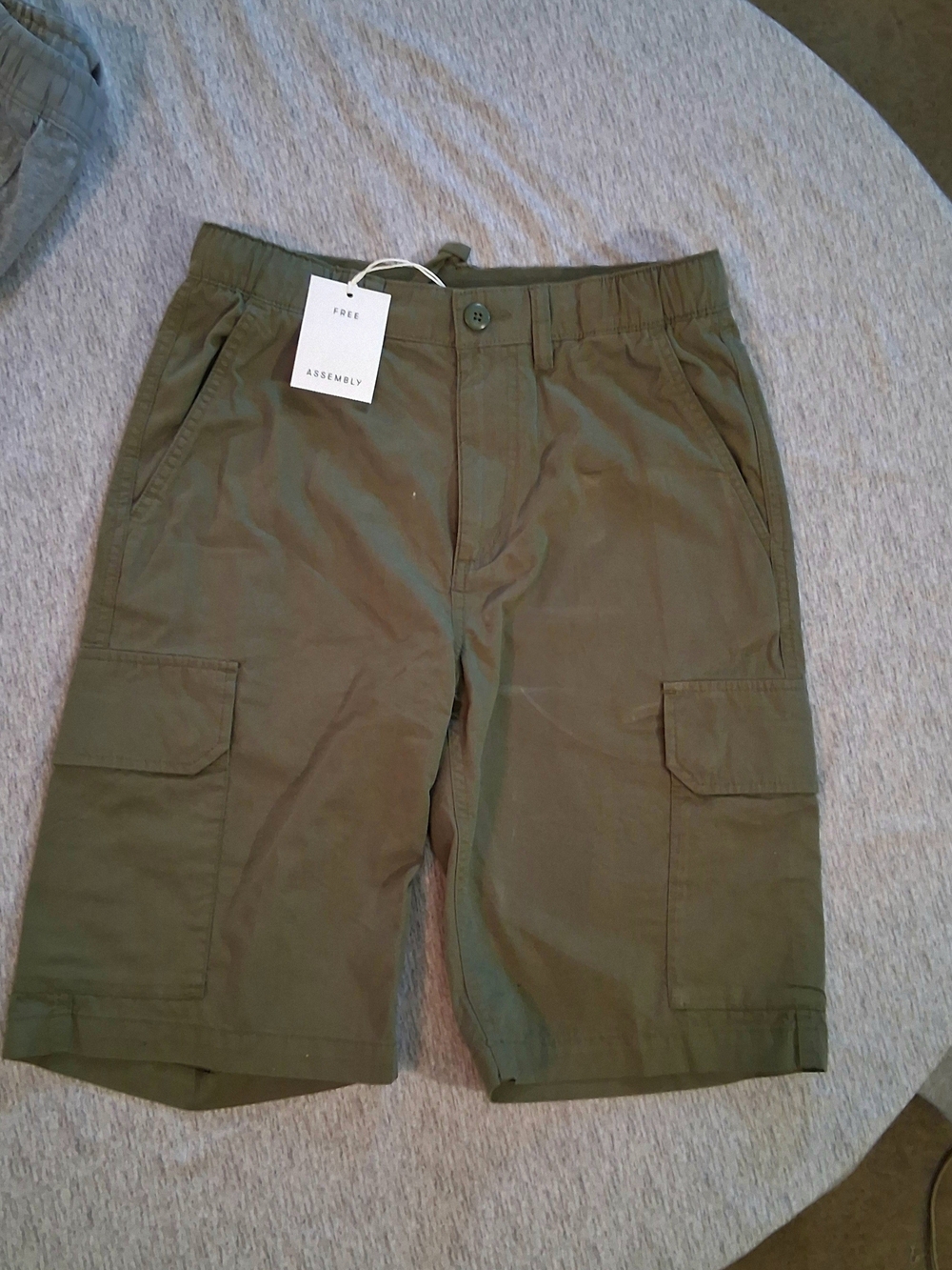 NWT Mens Small Olive Cargo Shorts 25×22